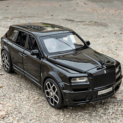 Miniature Rolls Royce SUV Cullinan